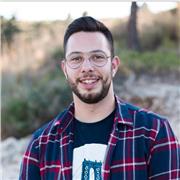 Done classes de reforç o preparació de proves de Valencià